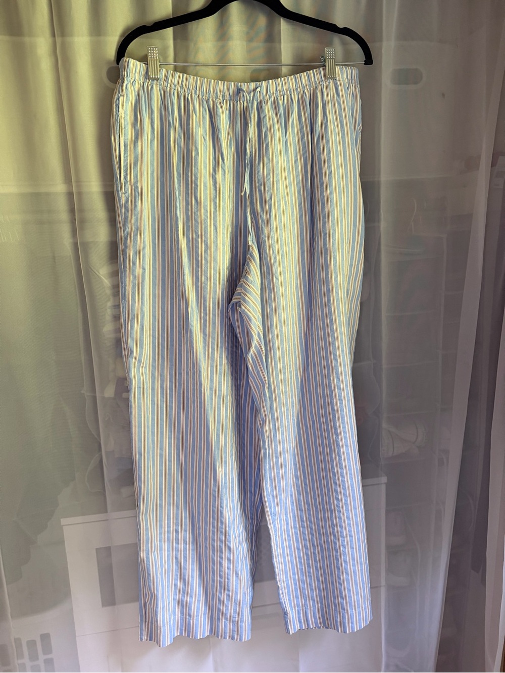 Uniqlo Blue & White Stripe Elastic Waist Pants
